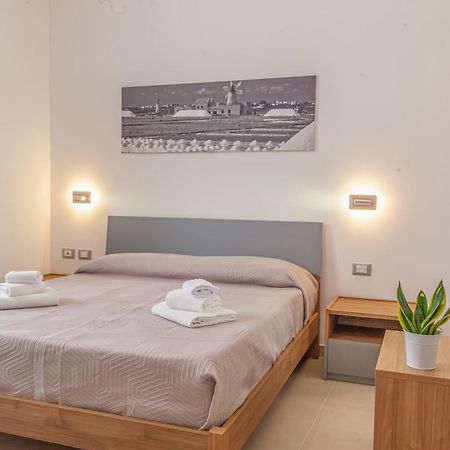 Isgro Rooms Марсала Экстерьер фото