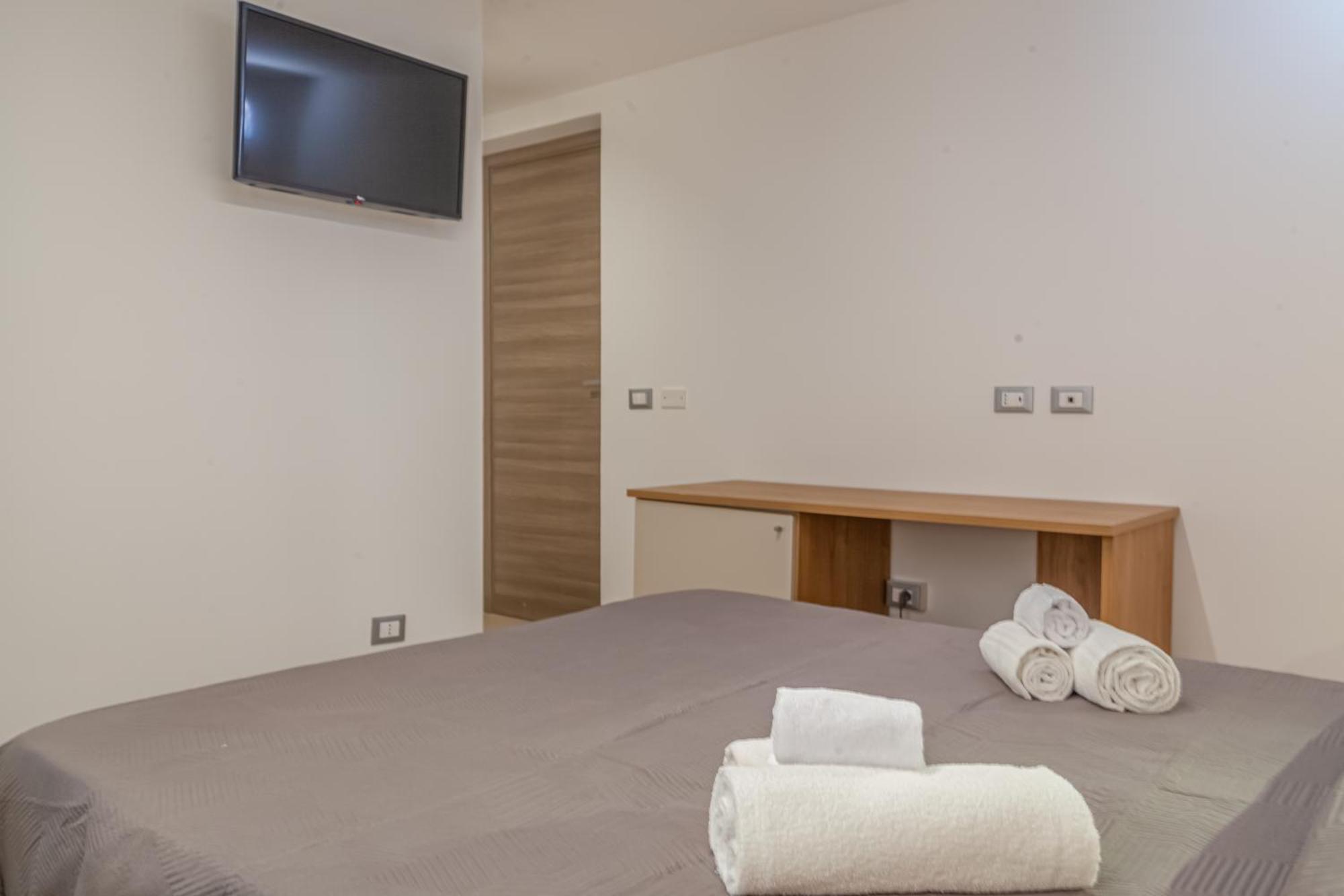 Isgro Rooms Марсала Экстерьер фото
