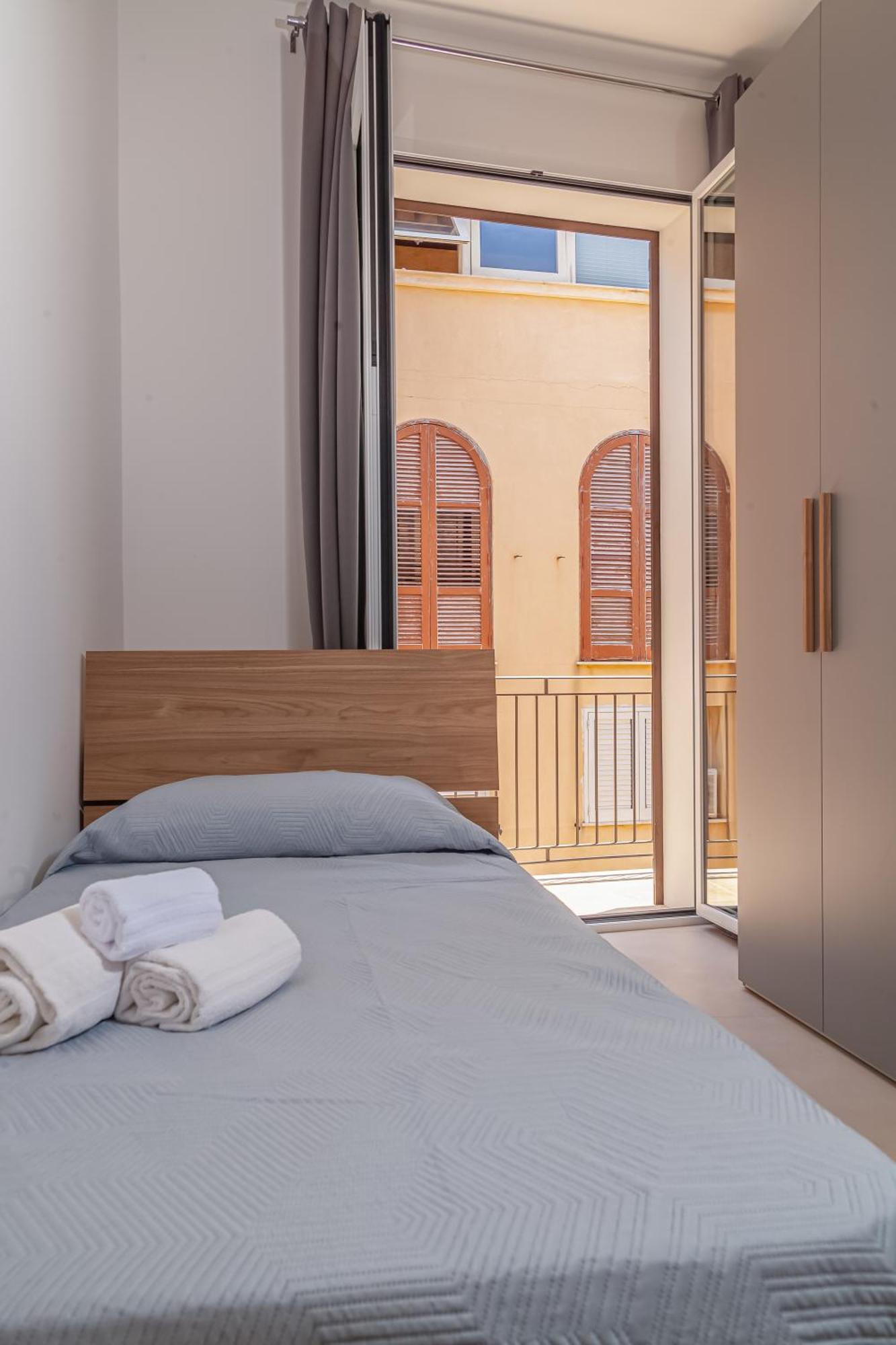 Isgro Rooms Марсала Экстерьер фото