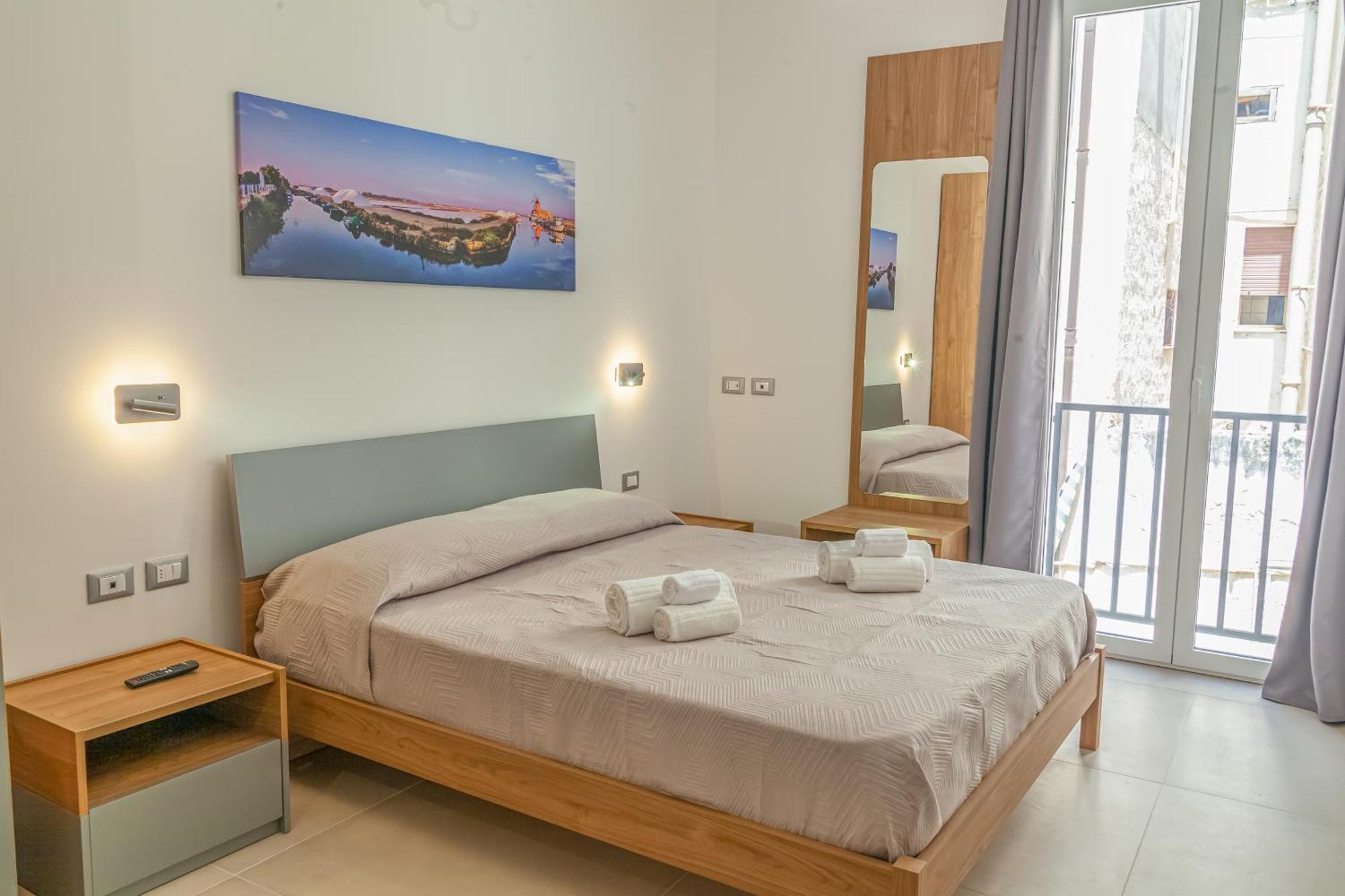 Isgro Rooms Марсала Экстерьер фото