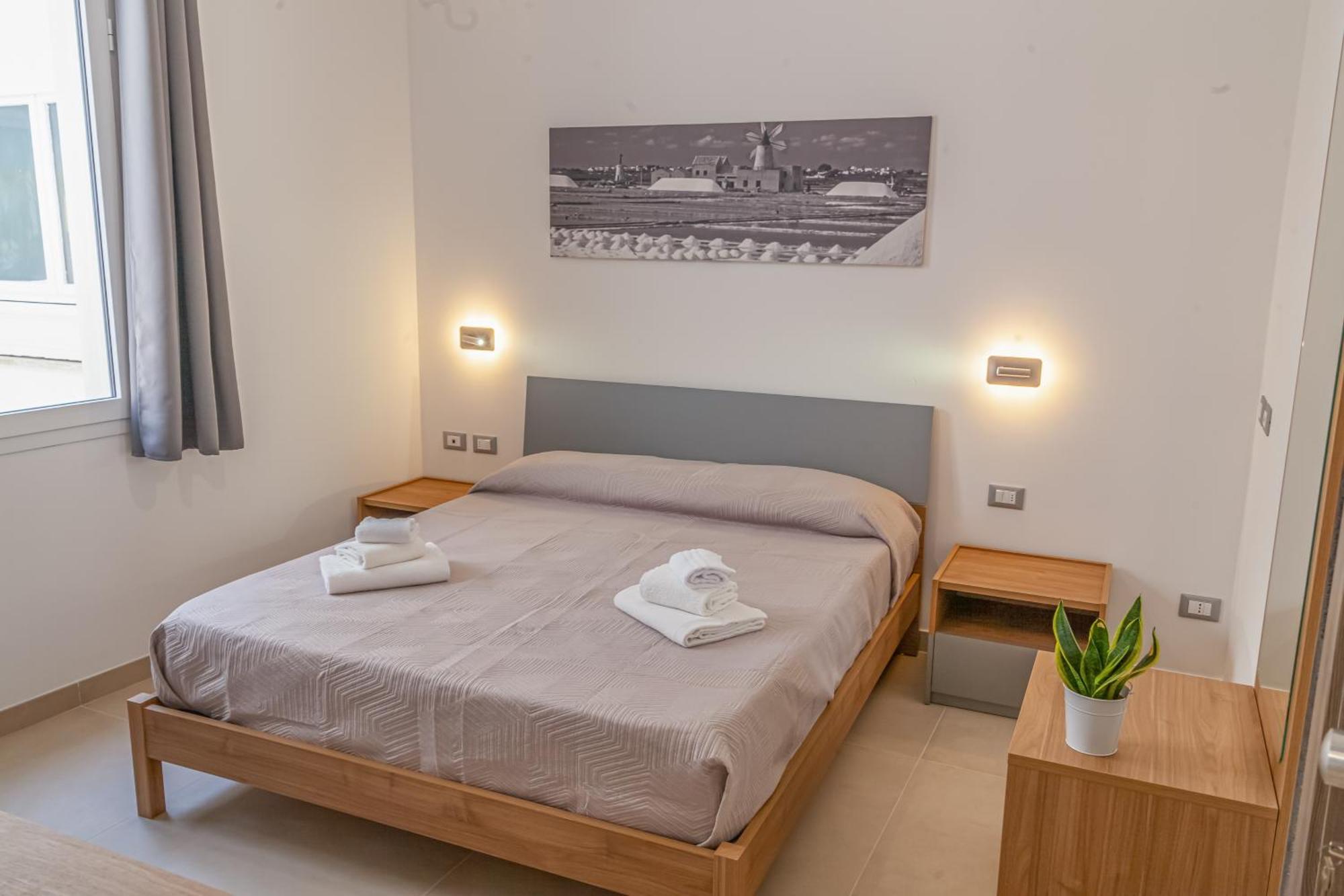 Isgro Rooms Марсала Экстерьер фото